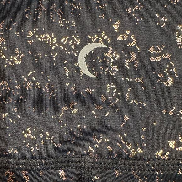 Zyia Active Women’s Size 12 Cropped Leggings in Black with Copper Metallic - Picture 4 of 6